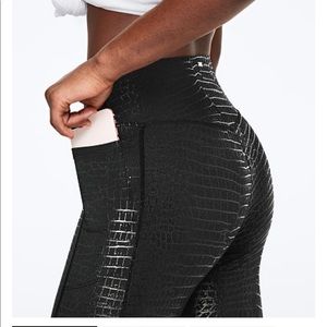 PINK snake skin print high waist legging in blk